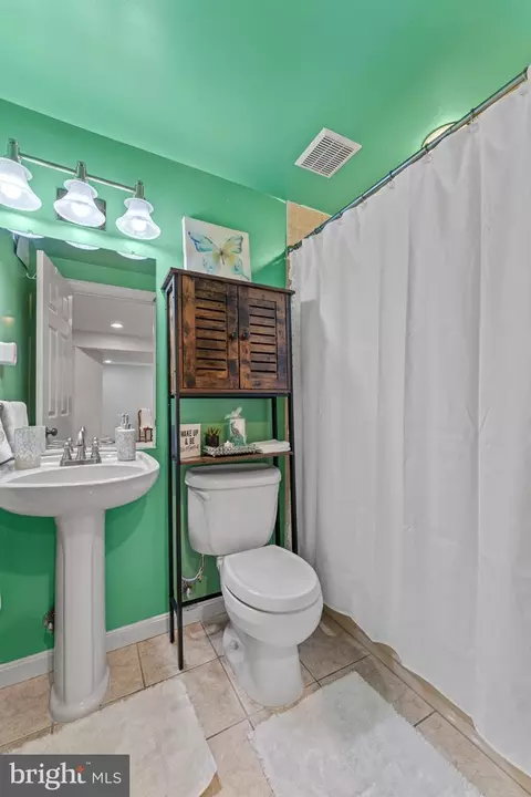 Bath - 11906 Claridge Rd, Silver Spring, MD 20902 photo 6 of 6