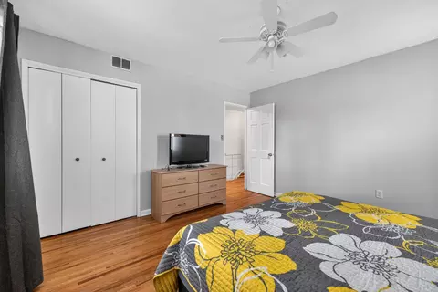 Bedroom - 2311 Coleridge Dr, Silver Spring, MD 20910 photo 5 of 8