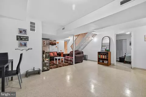 Living - 2311 Coleridge Dr, Silver Spring, MD 20910 photo 4 of 4