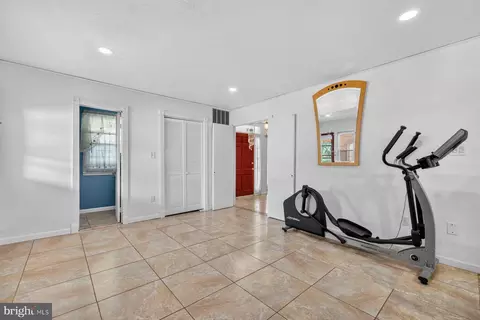 Entry Way - 2311 Coleridge Dr, Silver Spring, MD 20910 photo 1 of 2