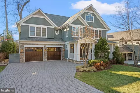5312 Wapakoneta Rd, Bethesda, MD 20816