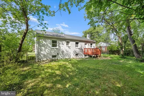 Exterior - 10607 Lilac Pl, Silver Spring, MD 20903 photo 5 of 15