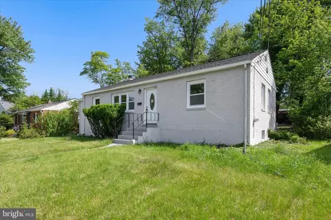 Exterior - 10607 Lilac Pl, Silver Spring, MD 20903 photo 13 of 15