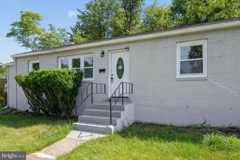 Exterior - 10607 Lilac Pl, Silver Spring, MD 20903 photo 2 of 15