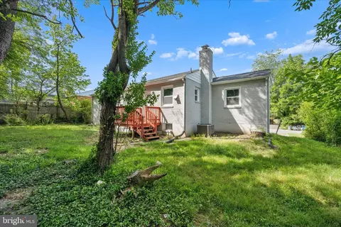 Exterior - 10607 Lilac Pl, Silver Spring, MD 20903 photo 4 of 15