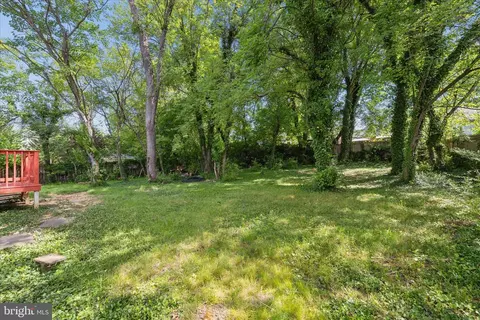 Exterior - 10607 Lilac Pl, Silver Spring, MD 20903 photo 10 of 15