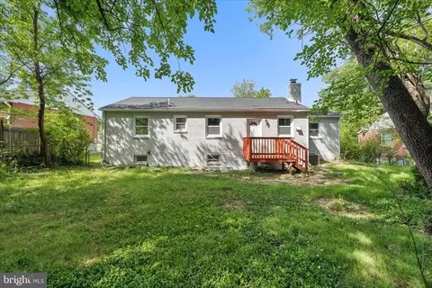 Exterior - 10607 Lilac Pl, Silver Spring, MD 20903 photo 6 of 15
