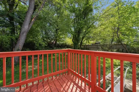 Exterior - 10607 Lilac Pl, Silver Spring, MD 20903 photo 7 of 15