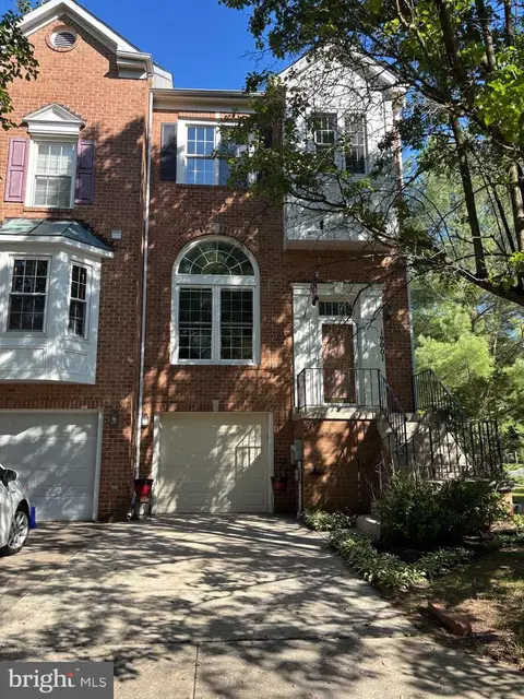 19001 Gallop Dr, Germantown, MD 20874