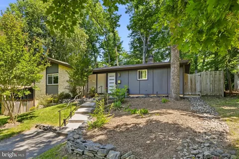14513 Woodcrest Dr, Rockville, MD 20853