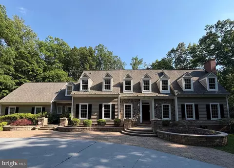 7530 Damascus Rd, Gaithersburg, MD 20882