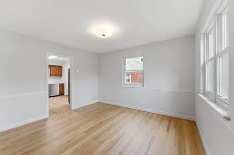 Living - 10143 Dallas Ave, Silver Spring, MD 20901 photo 5 of 6
