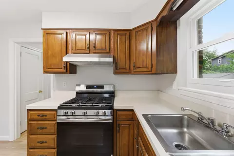Kitchen - 10143 Dallas Ave, Silver Spring, MD 20901 photo 3 of 4
