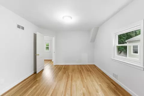 Bedroom - 10143 Dallas Ave, Silver Spring, MD 20901 photo 8 of 14