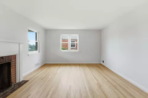 Living - 10143 Dallas Ave, Silver Spring, MD 20901 photo 2 of 6