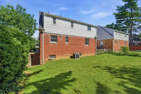 Exterior - 10143 Dallas Ave, Silver Spring, MD 20901 photo 10 of 11