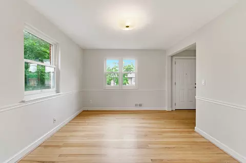 Living - 10143 Dallas Ave, Silver Spring, MD 20901 photo 6 of 6