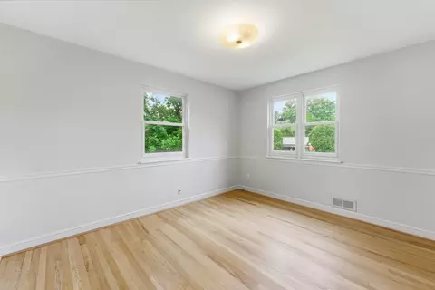 Bedroom - 10143 Dallas Ave, Silver Spring, MD 20901 photo 1 of 14