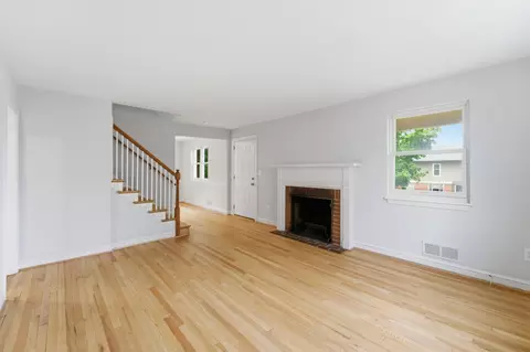 Living - 10143 Dallas Ave, Silver Spring, MD 20901 photo 3 of 6