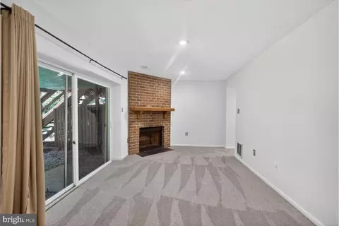 Living - 11348 Baroque Rd, Silver Spring, MD 20901 photo 2 of 4