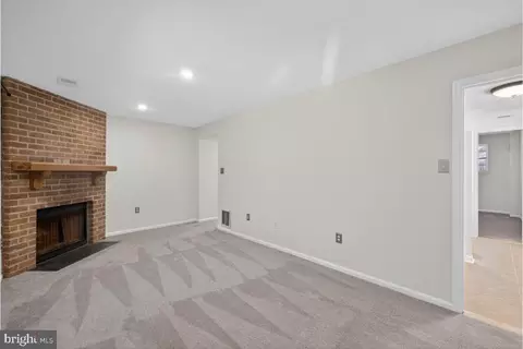Living - 11348 Baroque Rd, Silver Spring, MD 20901 photo 4 of 4