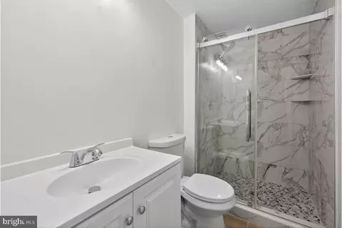 Bath - 11348 Baroque Rd, Silver Spring, MD 20901 photo 3 of 4