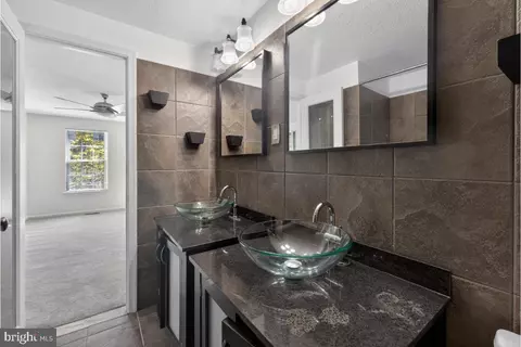 Bath - 11348 Baroque Rd, Silver Spring, MD 20901 photo 1 of 4