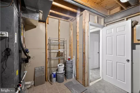 Entry Way - 11348 Baroque Rd, Silver Spring, MD 20901 photo 7 of 7
