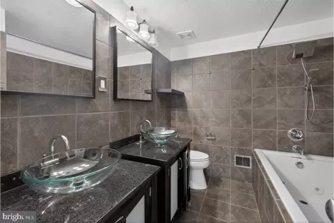 Bath - 11348 Baroque Rd, Silver Spring, MD 20901 photo 2 of 4