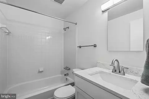 Bath - 2 Tivoli Lake Ct, Silver Spring, MD 20906 photo 5 of 5