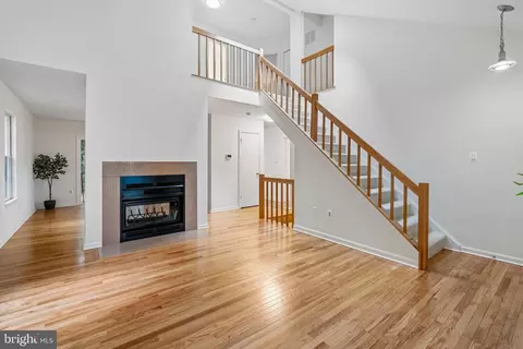 Living - 2 Tivoli Lake Ct, Silver Spring, MD 20906 photo 2 of 3
