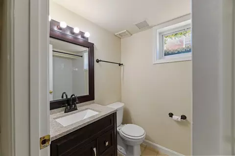 Bath - 10205 Douglas Ave, Silver Spring, MD 20902 photo 3 of 3