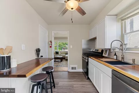 Kitchen - 10205 Douglas Ave, Silver Spring, MD 20902 photo 2 of 3