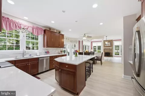 Kitchen - 5019 Tothill, Olney, MD 20832 photo 1 of 3