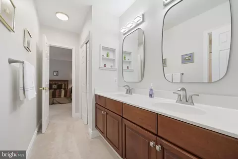 Bath - 5019 Tothill, Olney, MD 20832 photo 4 of 5