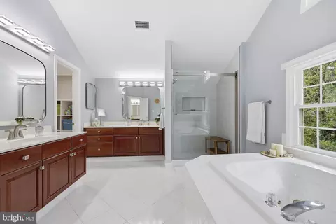 Bath - 5019 Tothill, Olney, MD 20832 photo 1 of 5