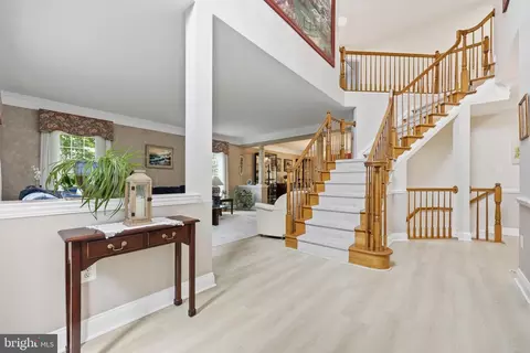 Entry Way - 5019 Tothill, Olney, MD 20832 photo 2 of 5