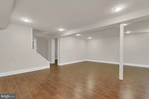 Living - 10307 Insley St, Silver Spring, MD 20902 photo 8 of 8