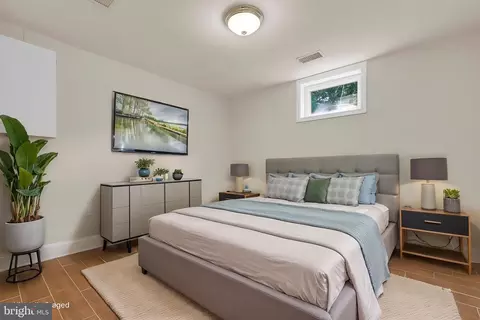 Bedroom - 10307 Insley St, Silver Spring, MD 20902 photo 5 of 6