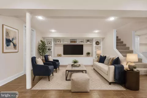 Living - 10307 Insley St, Silver Spring, MD 20902 photo 6 of 8