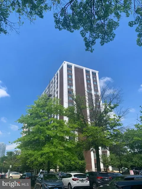 11801 Rockville Pike #709, Rockville, MD 20852