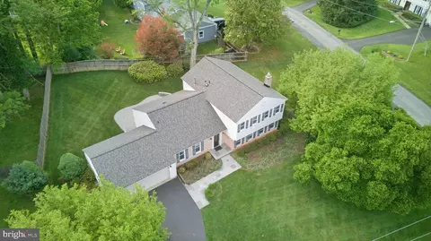 14924 Bauer Dr, Rockville, MD 20853