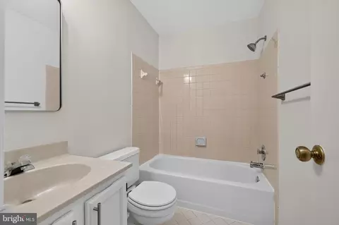 Bath - 3146 Quartet Ln #253, Silver Spring, MD 20904 photo 1 of 2