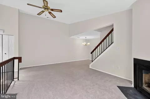 Living - 3146 Quartet Ln #253, Silver Spring, MD 20904 photo 4 of 4