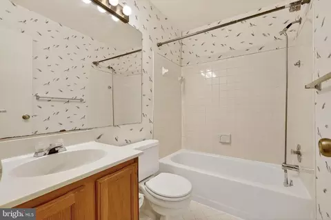 Bath - 3146 Quartet Ln #253, Silver Spring, MD 20904 photo 2 of 2