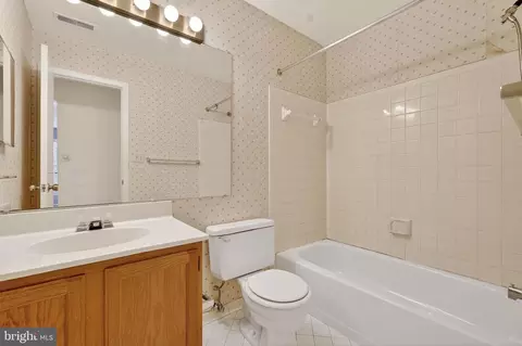 Bath - 3146 Quartet Ln #253, Silver Spring, MD 20904 photo 1 of 2