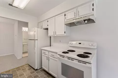 Kitchen - 3146 Quartet Ln #253, Silver Spring, MD 20904 photo 3 of 3