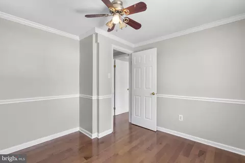 Entry Way - 37 Shelldrake Ct, Damascus, MD 20872 photo 4 of 5