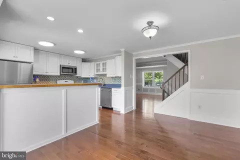 Entry Way - 37 Shelldrake Ct, Damascus, MD 20872 photo 1 of 5