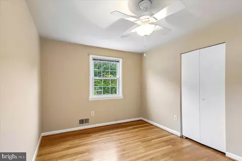 Bedroom - 11704 Stonington Pl, Silver Spring, MD 20902 photo 4 of 8